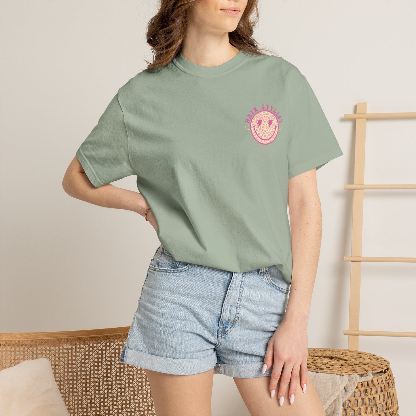 Hair Stylist Smiley T-Shirt — Pink Leopard Smiley Tee for Hairdressers