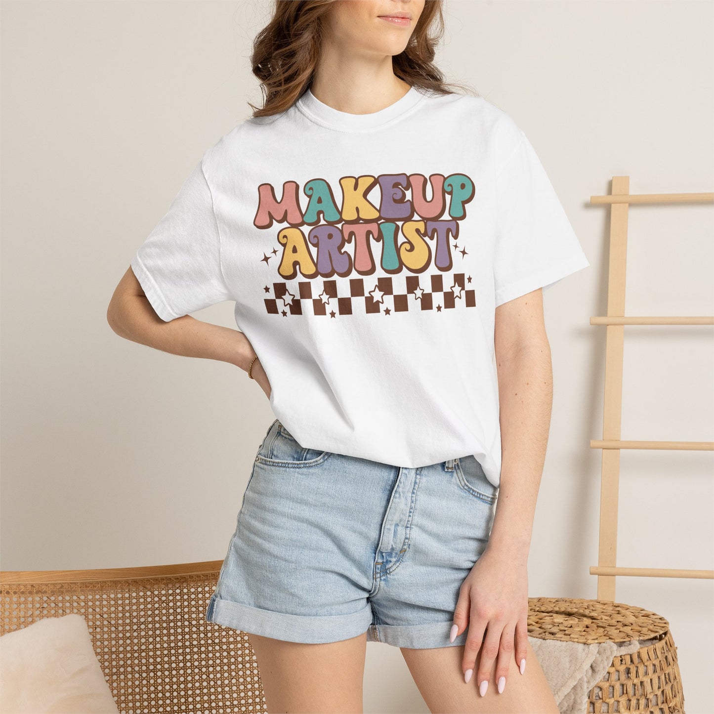Makeup Artist Retro Graphic T-Shirt